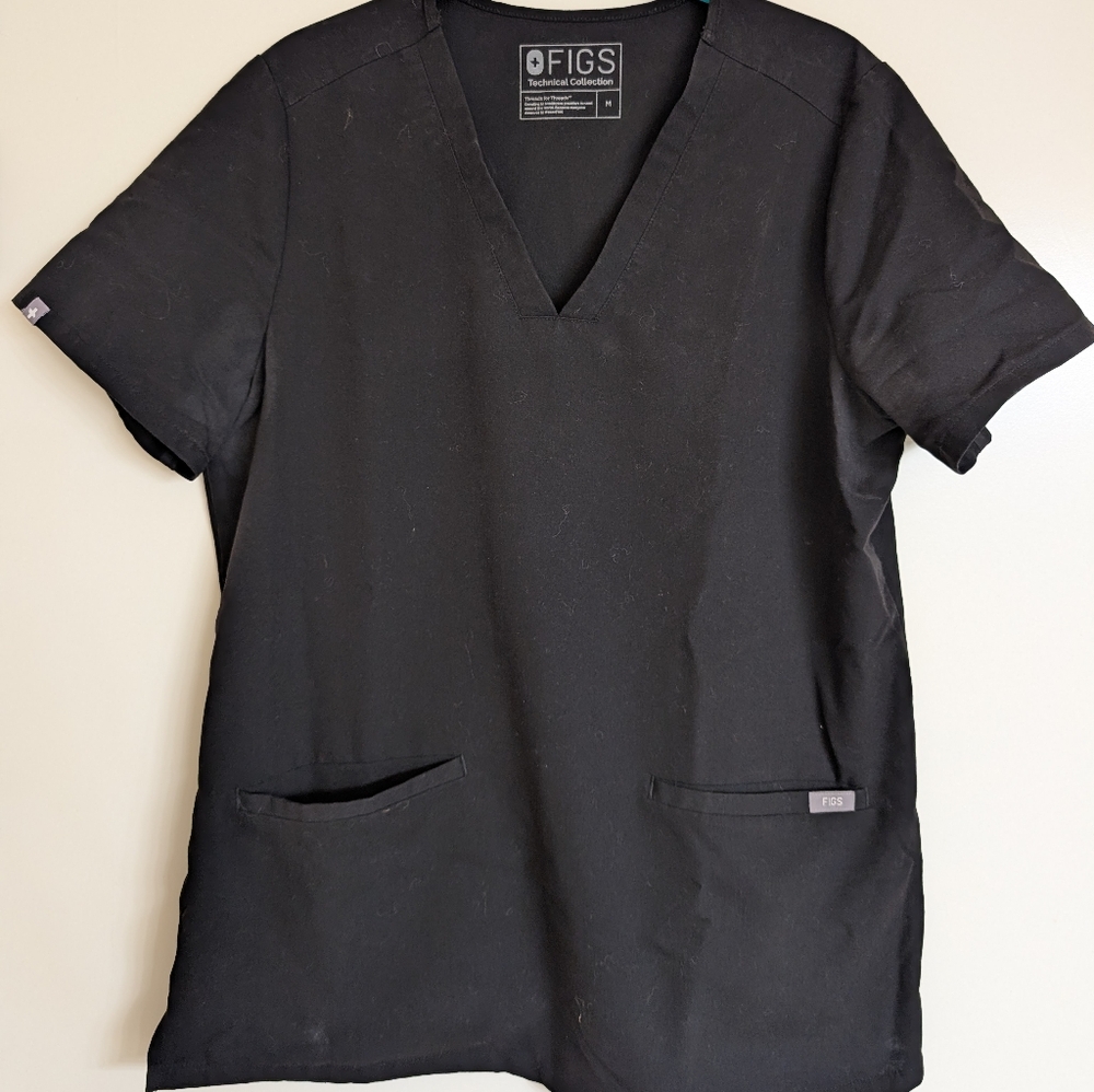 Figs Black V-Neck Scrub Top Two Pockets Women's Sz M Technical Collection